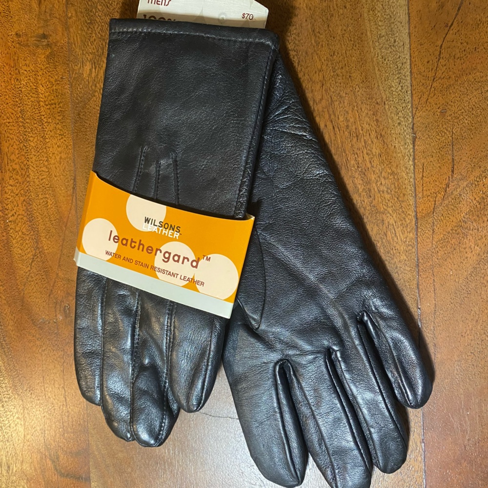 NWT men’s Wilson’s leather cashmere lined gloves, size medium “black”